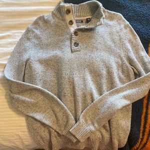 Izod grey Henley sweater size L